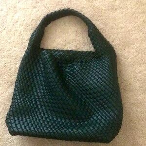 Women’s Forrest Green Bucket Bag